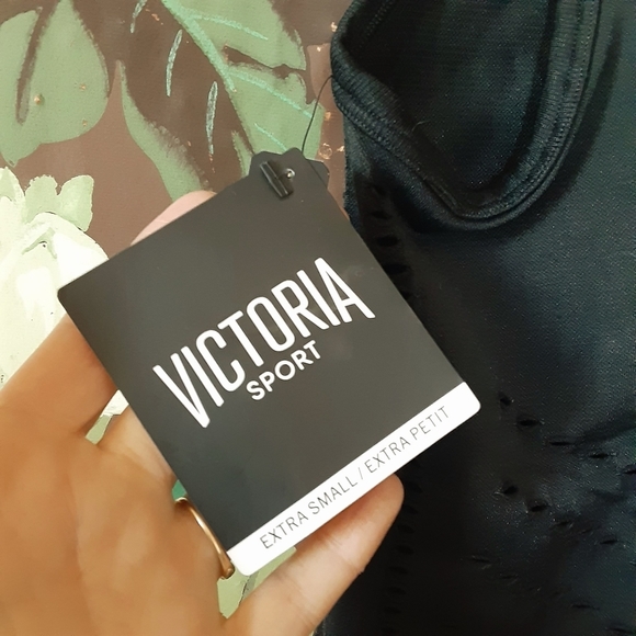 VICTORIA SPORT XS Extra Petite Seamless Stretch Active Onesie - Picture 9 of 11